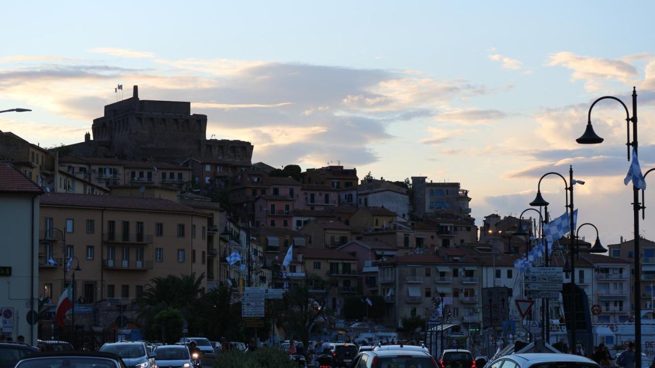 La Casa Di Elba E Mario Apartment Porto Santo Stefano  Bagian luar foto